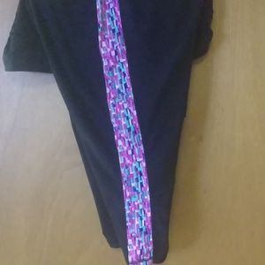 COPY - 2x black/multi Capri work out
